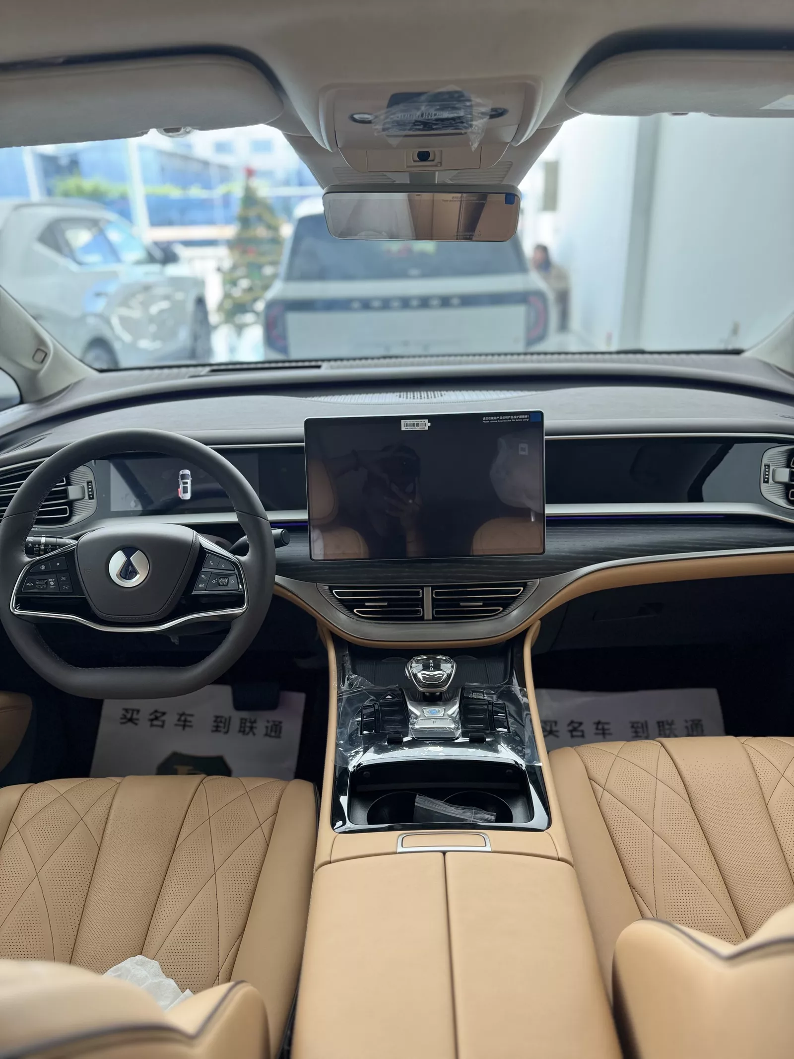 BYD DENZA EV 2025 photo 6