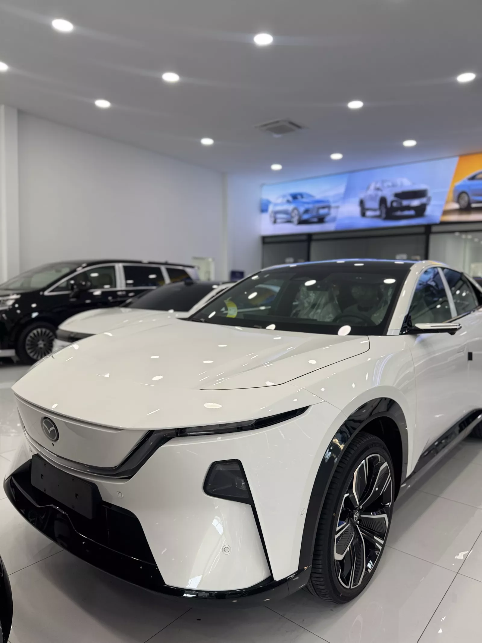 Mazda Other 2025 photo 1
