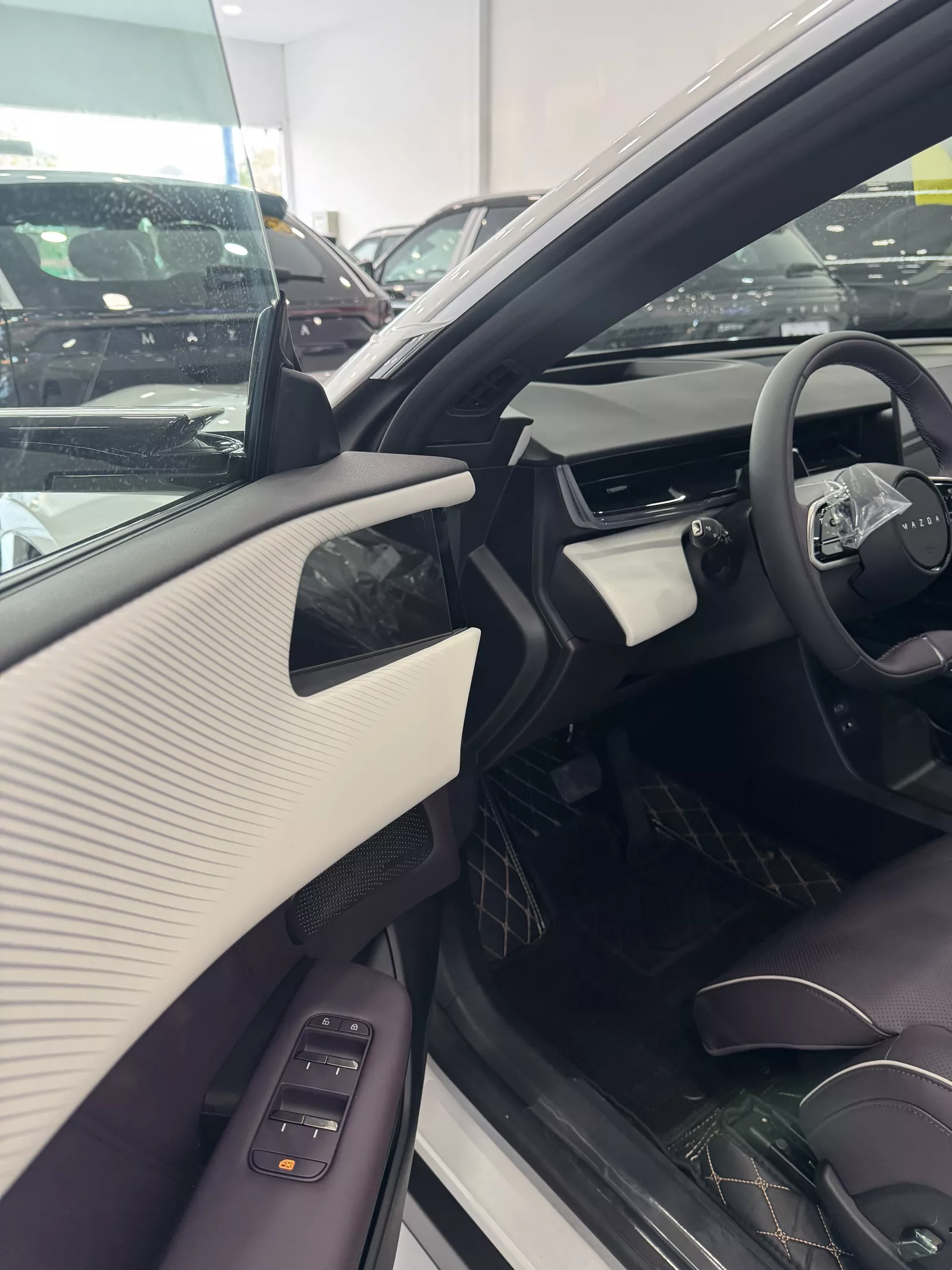 Mazda Other 2025 photo 8