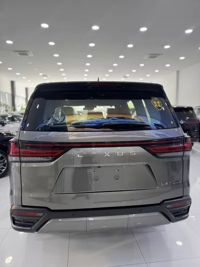 Lexus LX570 2023 thumbnail 5