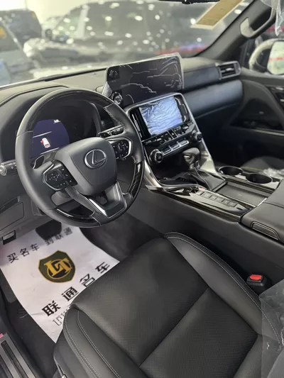 Lexus LX570 2023 thumbnail 7