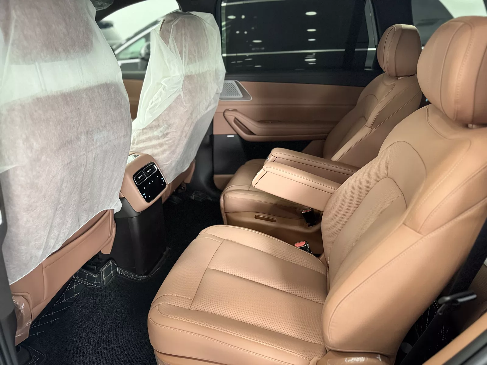 BYD DENZA N8L 2025 photo 7
