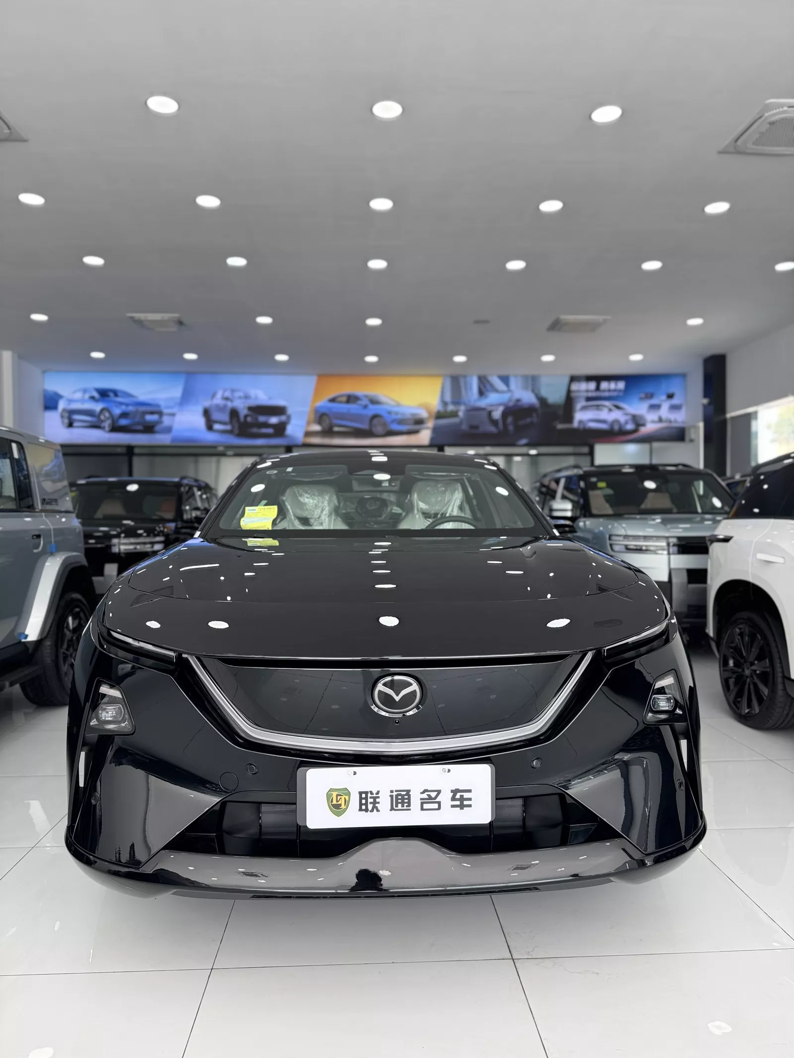 Mazda Other 2025 photo 2