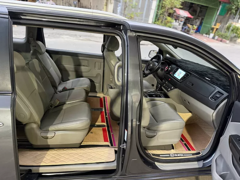 Kia Carnival 2016 preview 5