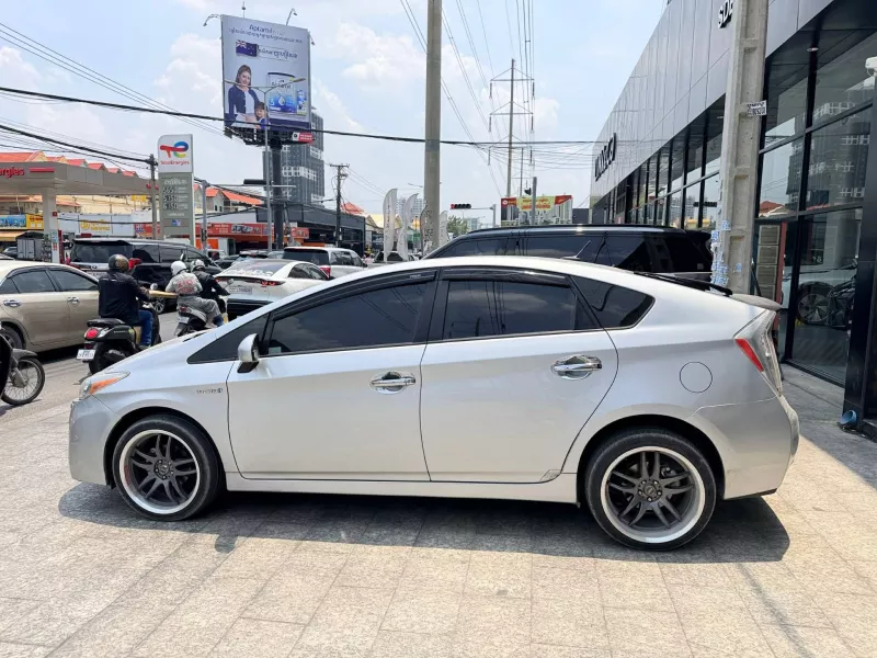 Toyota Prius 2010 preview 1