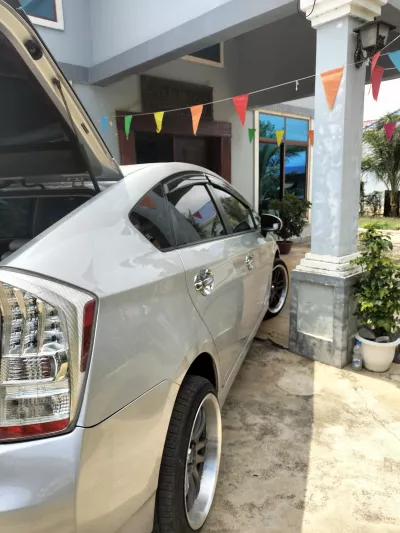 Toyota Prius 2010 thumbnail 7