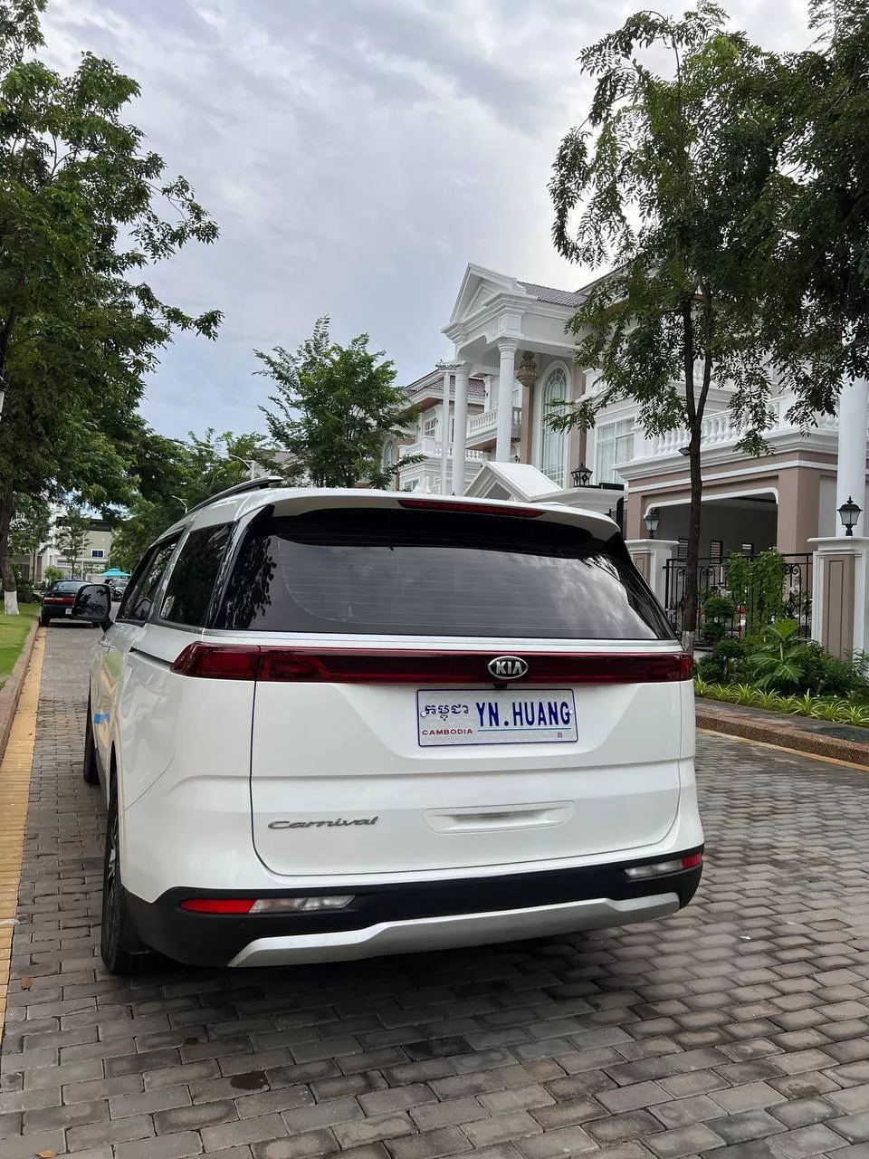 Kia Carnival 2021 photo 3