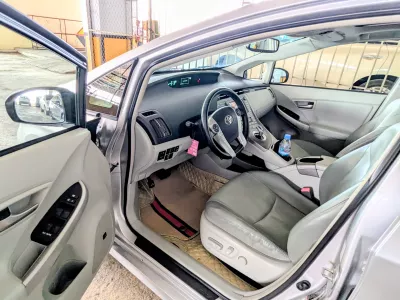 Toyota Prius 2012 thumbnail 3