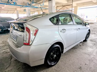 Toyota Prius 2012 thumbnail 8