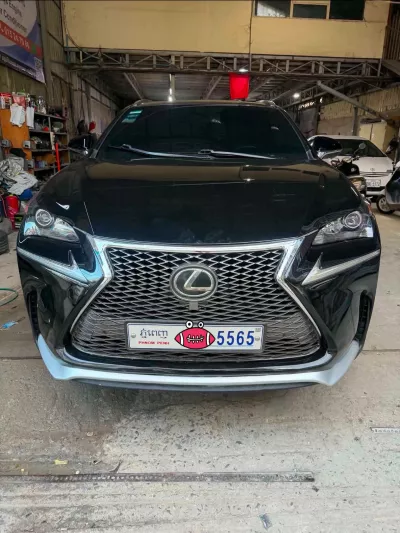 Lexus NX200t