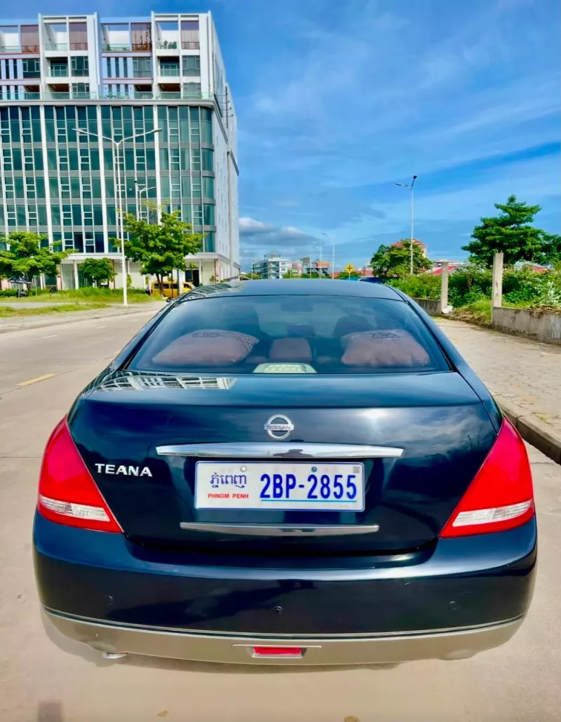 Nissan Maxima 2004 preview 2