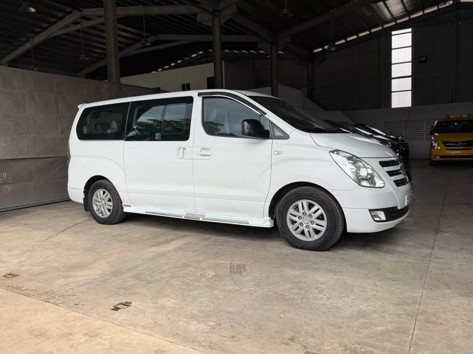 Hyundai Starex 2017 photo 3