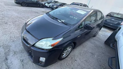 Toyota Prius 2010 thumbnail 3
