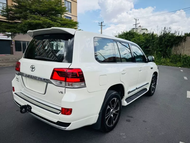 Toyota Land Cruiser 2008 preview 2