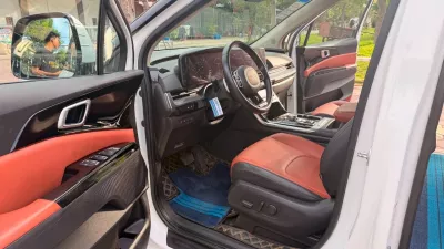 Kia Carnival 2023 thumbnail 5