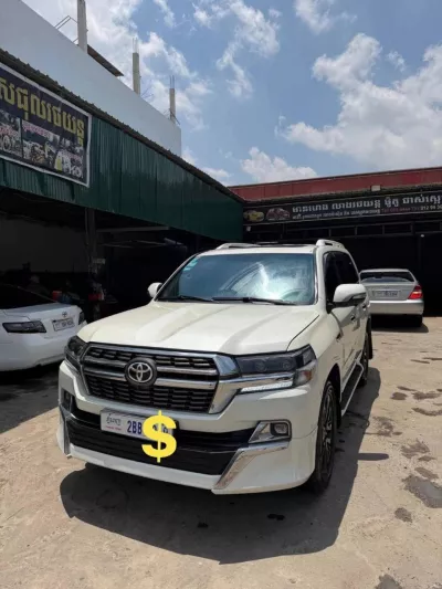 2011 Toyota Land Cruiser