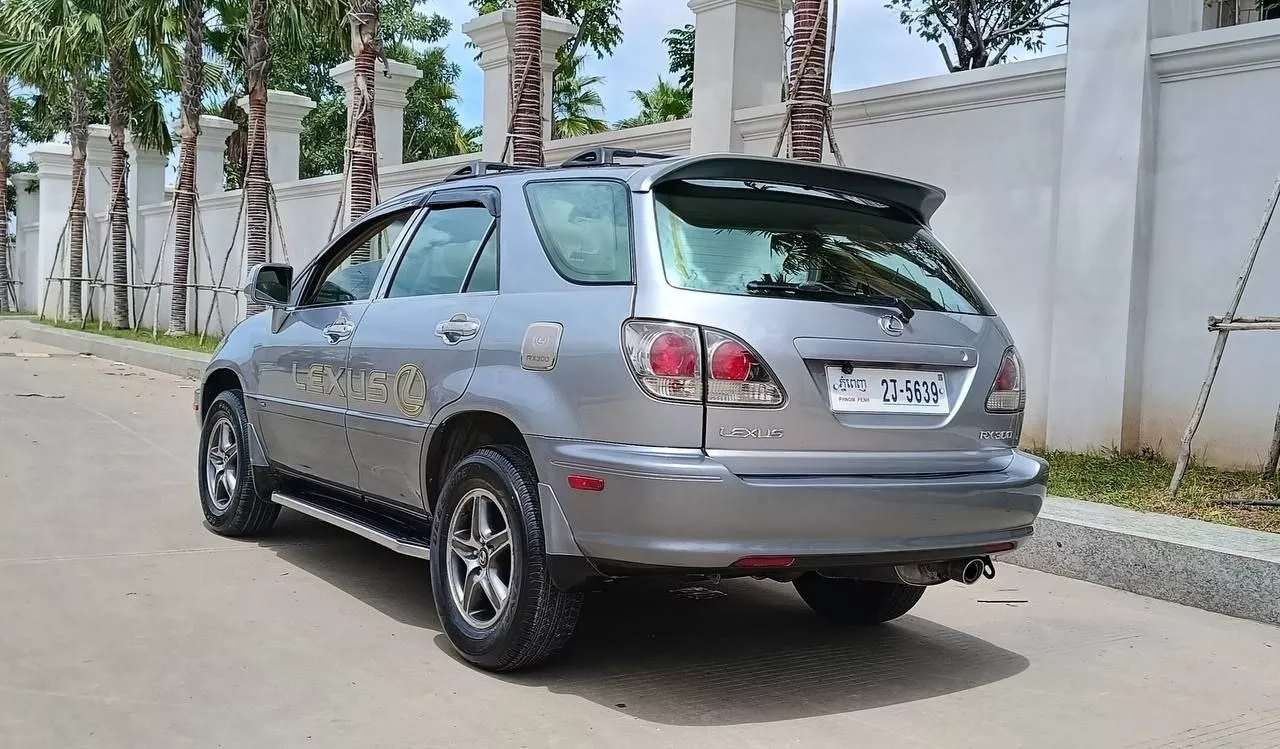 Lexus RX300 2001 photo 3