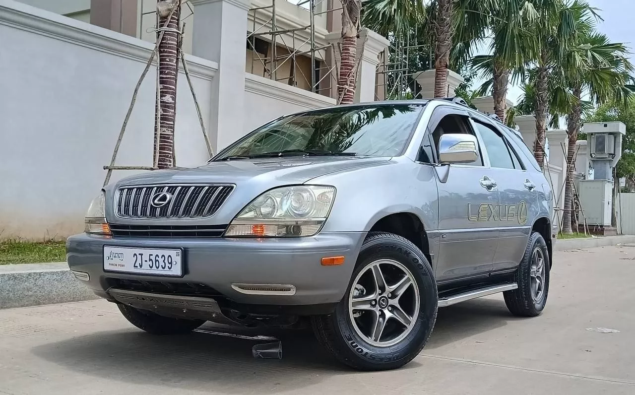 Lexus RX300 2001 photo 4