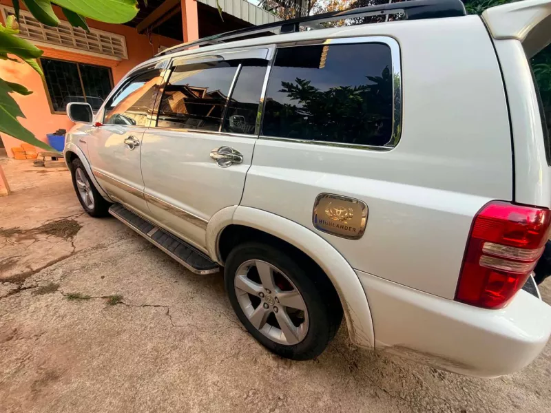 Toyota Highlander 2002 preview 2