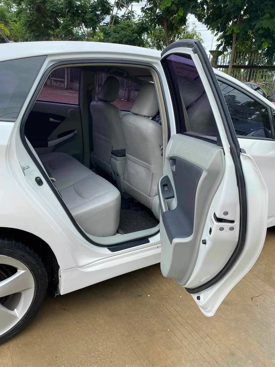 Toyota Prius 2010 photo 6