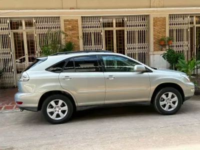 2005 Lexus RX330